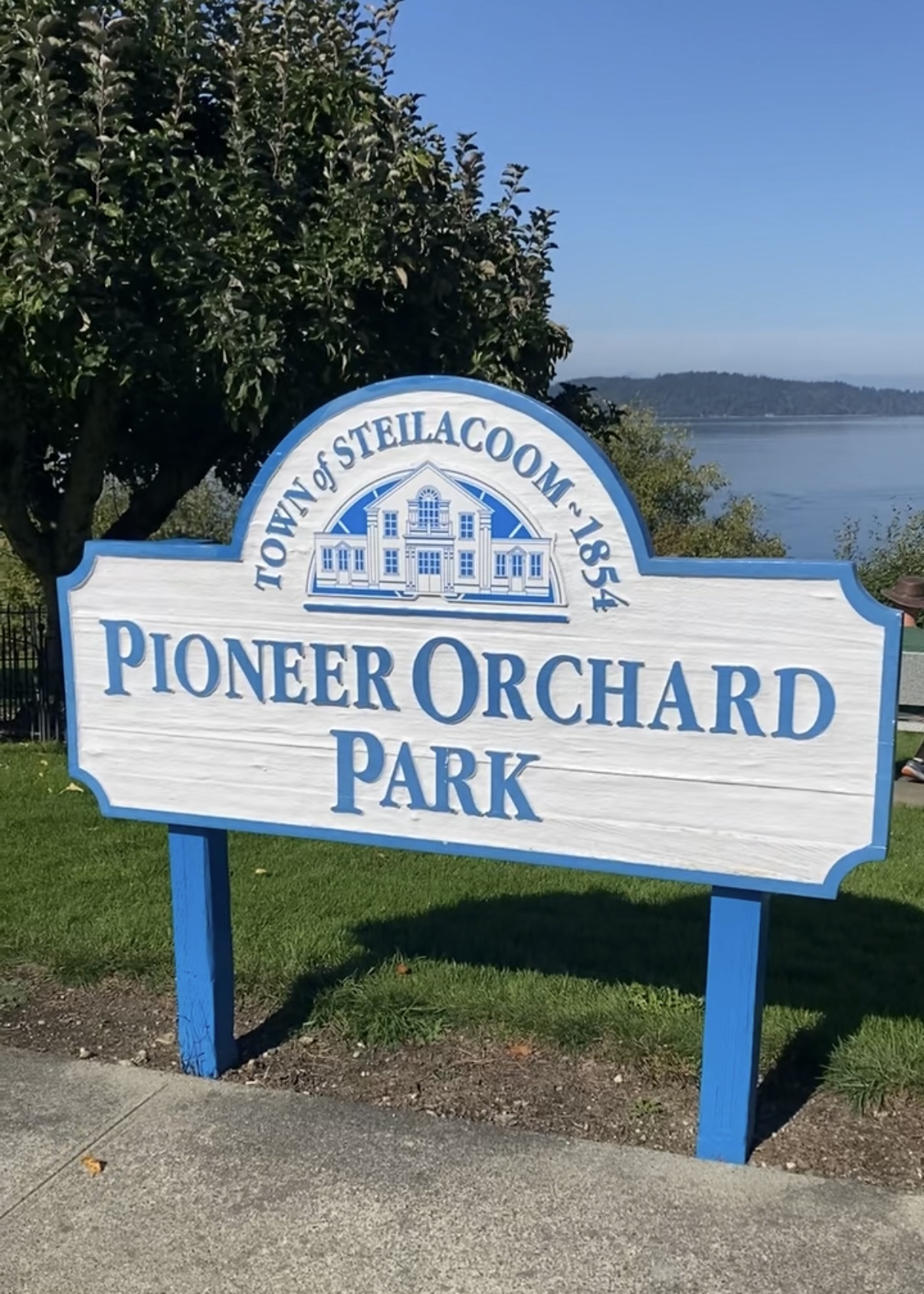 Steilacoom WA Pioneer Orchard Park Sign